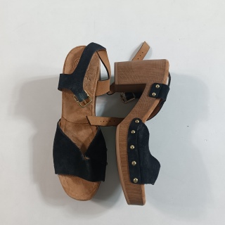 Босоножки женские