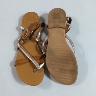 Босоножки женские