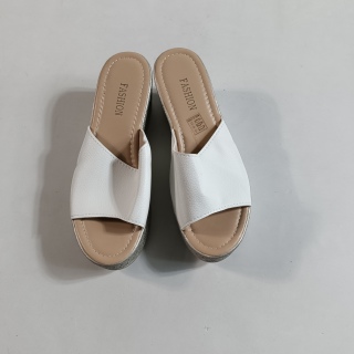 Босоножки женские