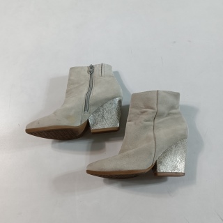 Ботинки женские