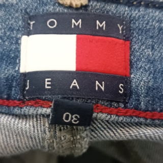Джинсы женские